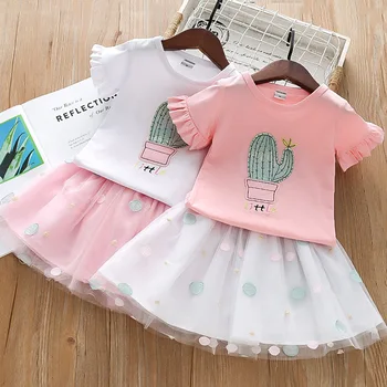 2022 Yaz Yeni Kız Elbise Pamuk İşlemeli Kısa Kollu Üst Sevimli Örgü Etek Kız Elbise İki Parçalı çocuk elbiseleri Seti