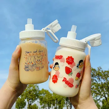 Kawaii Cam Çilek Su Şişesi Saman Askısı İle Çocuklar İçin Kız Shaker Spor Seyahat Süt Kutusu Suyu içme suyu şişesi