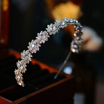 Kore Çarpıcı Kristal Çiçekler Gelin Bantlar Mini Rhinestone Diadem Gelin Tiaras Taç Düğün Başlığı Akşam Headdress