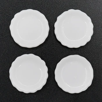 Odoria 1: 12 Minyatür 4 ADET Beyaz porselen tabaklar Seramik Tabaklar Çatal Sofra mutfak Seti Dollhouse Aksesuarları Dekorasyon